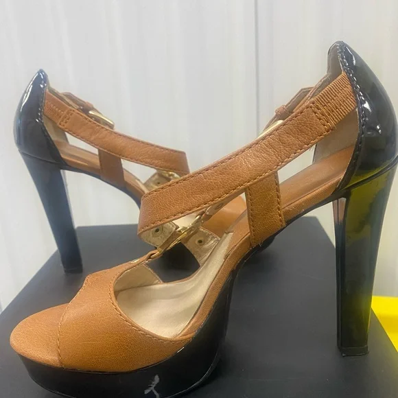 Michael Kors Fulton Madras platform heels - Picture 4 of 9